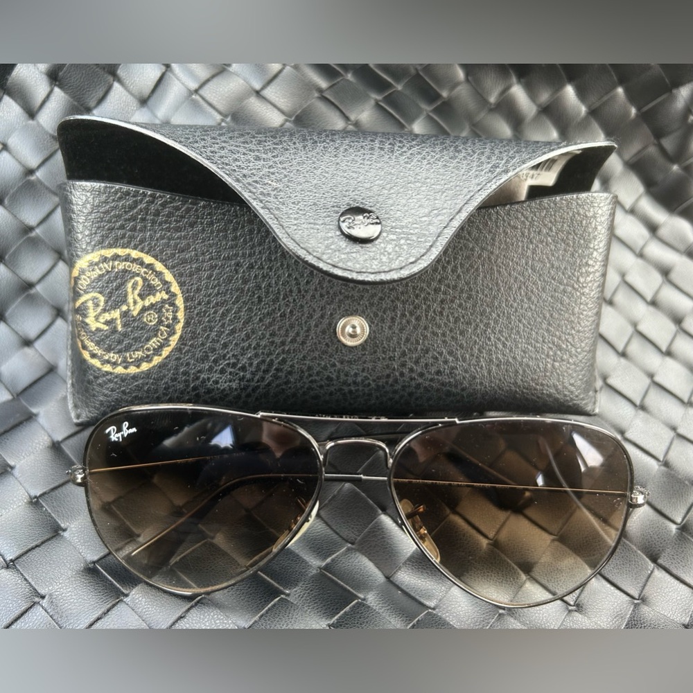 Ray ban Aviator sunglasses